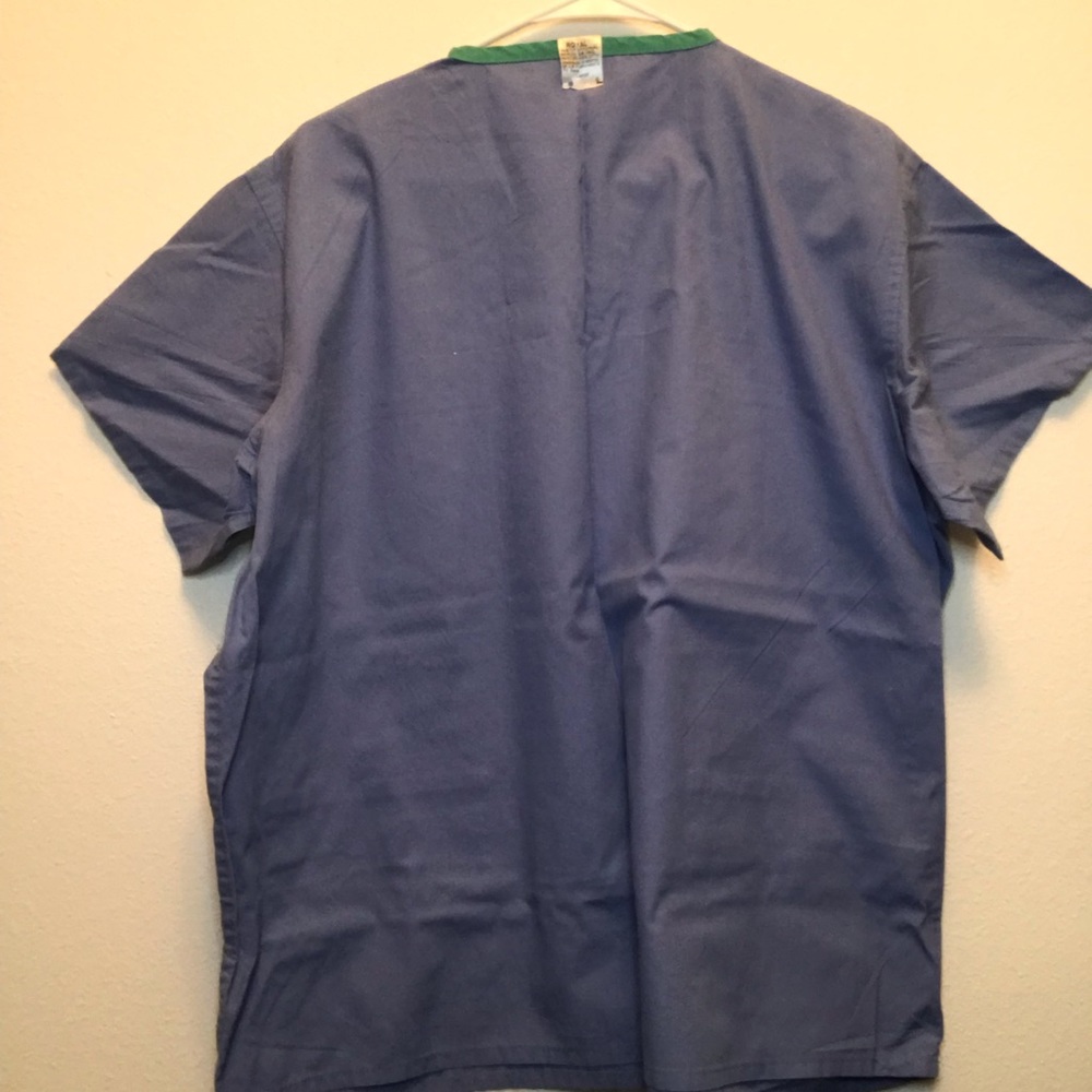 Scrubs - Picture 2 of 3